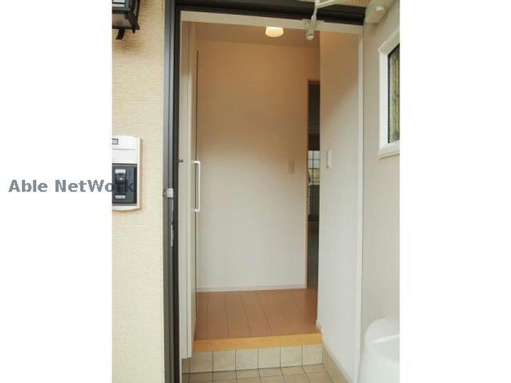 愛知県碧南市日進町2(アパート)の賃貸物件の玄関