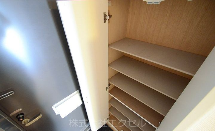 東京都八王子市小宮町(アパート)の賃貸物件の玄関