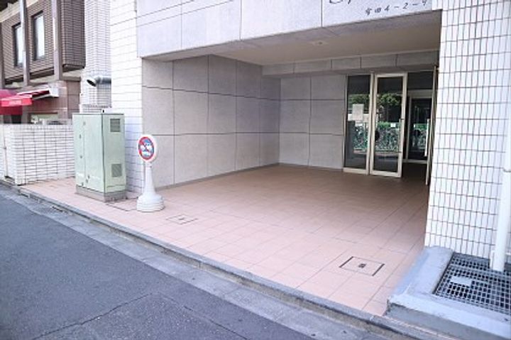 東京都調布市布田4(マンション)の賃貸物件の地図