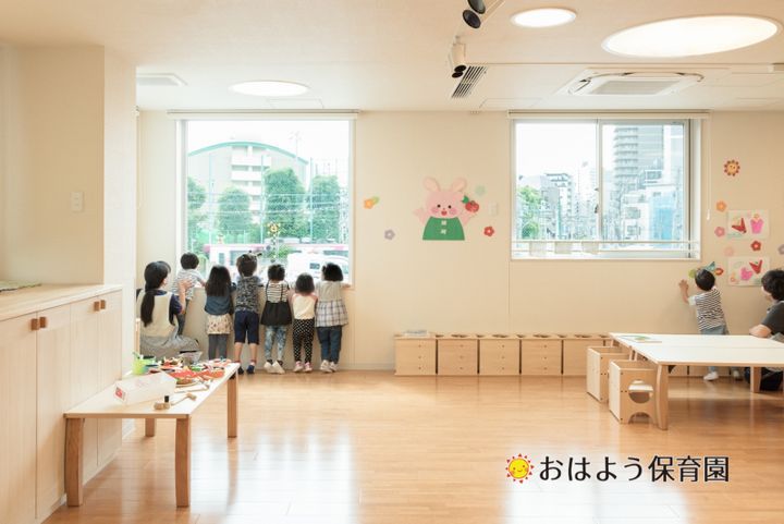 YTロイヤル横濱の周辺