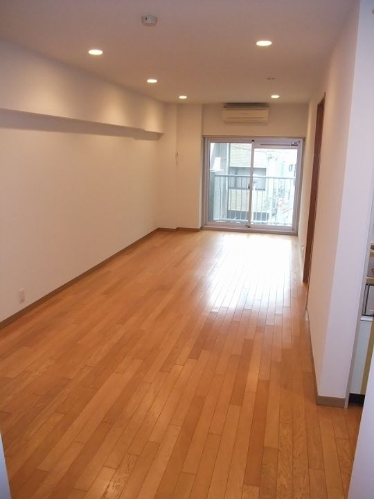 ハイマート渋谷神泉の居間