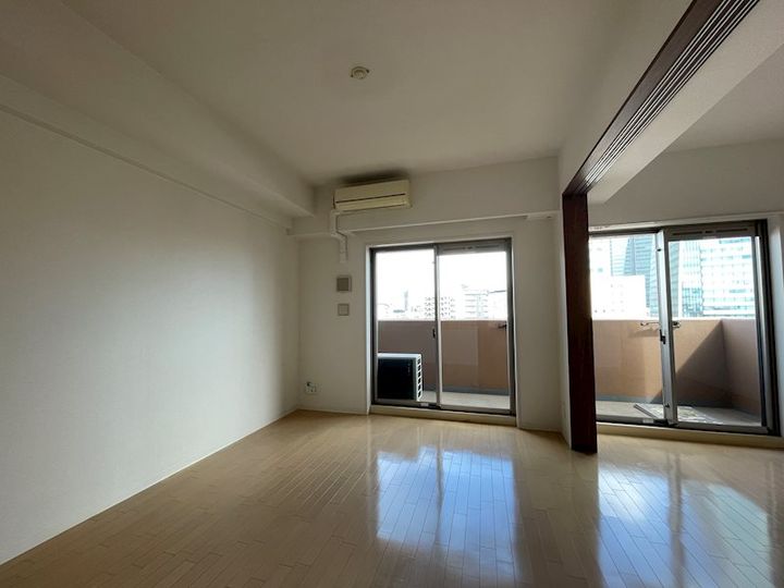 プレサンス名古屋STATIONビジュの居間