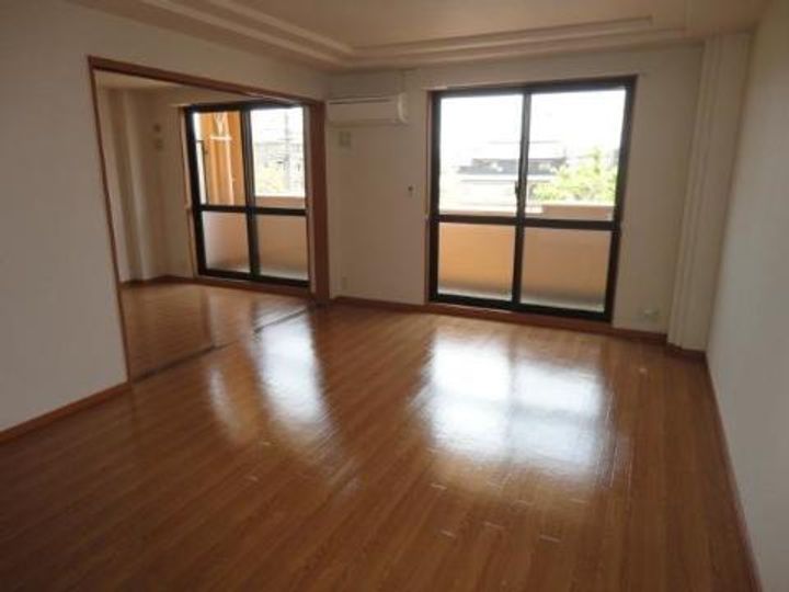 サンガーデン曙の居間