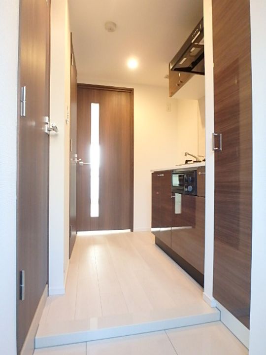 グランド・ガーラ白金高輪の玄関