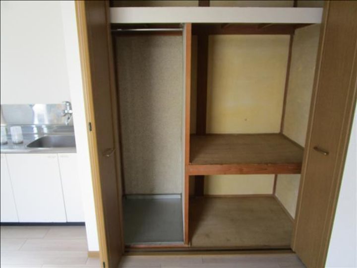 三晃荘B棟の内装