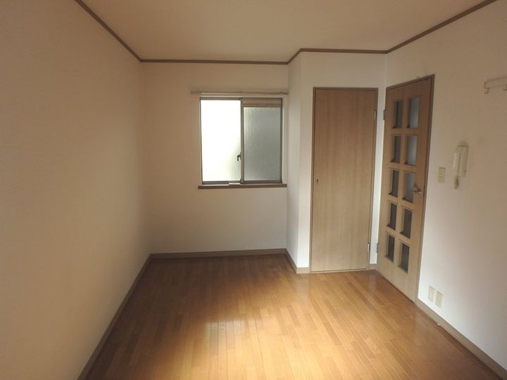 レジデンス中村の居間