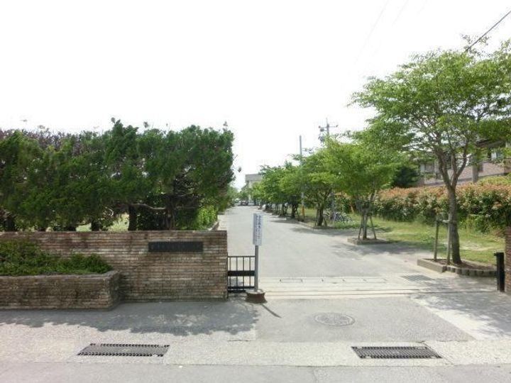 ラフォーレ恒久B棟の周辺