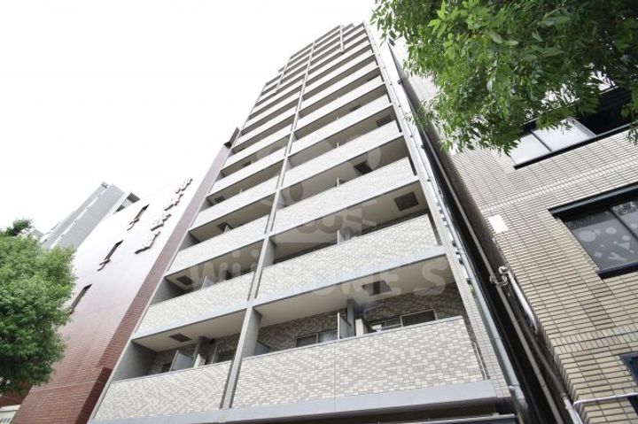 エスリード福島駅前の外観