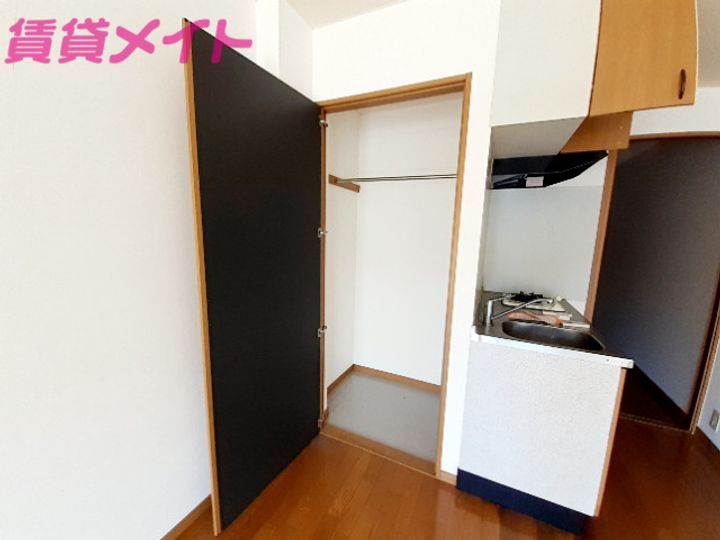 ハイツエリシャンの内装