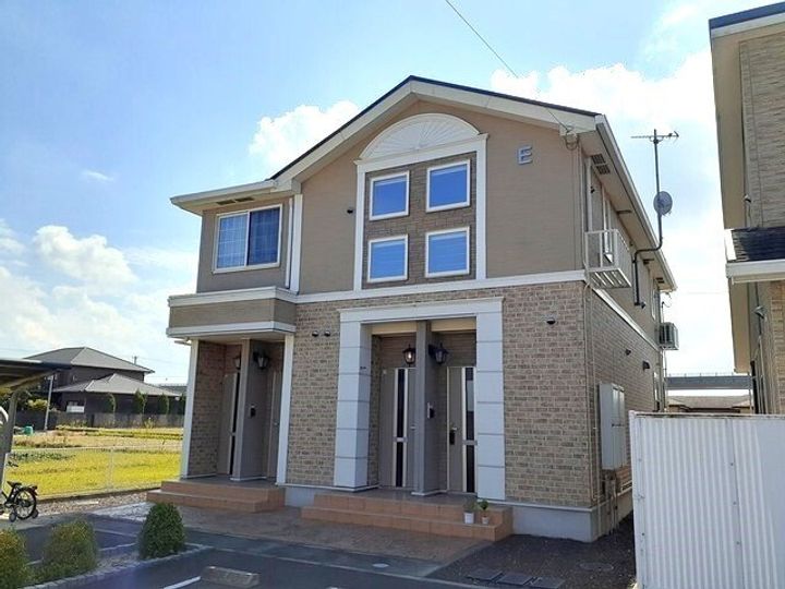 レクサス Eの外観