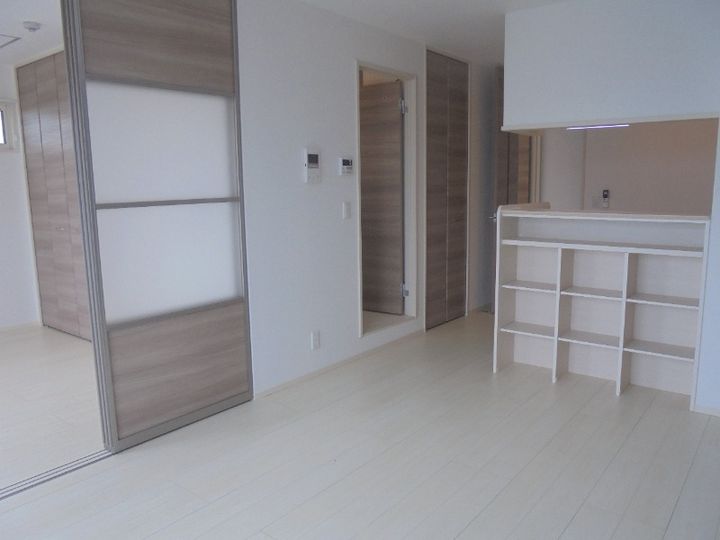 静岡県浜松市中央区上西町(アパート)の賃貸物件の居間