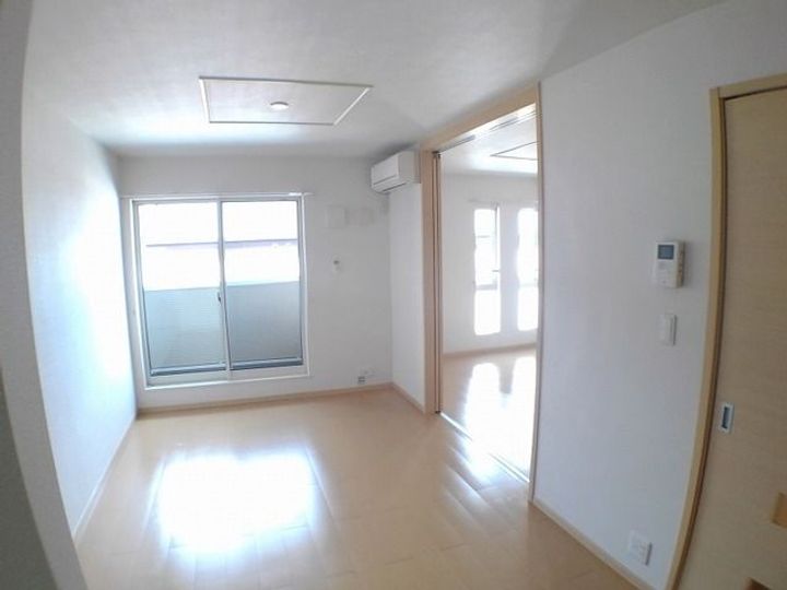 グラン オークIの居間