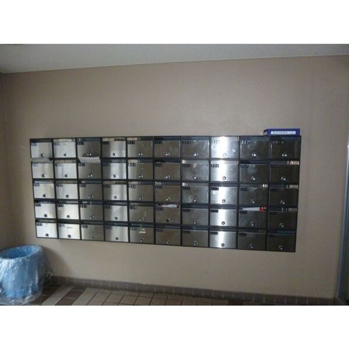 ドミール向山の玄関