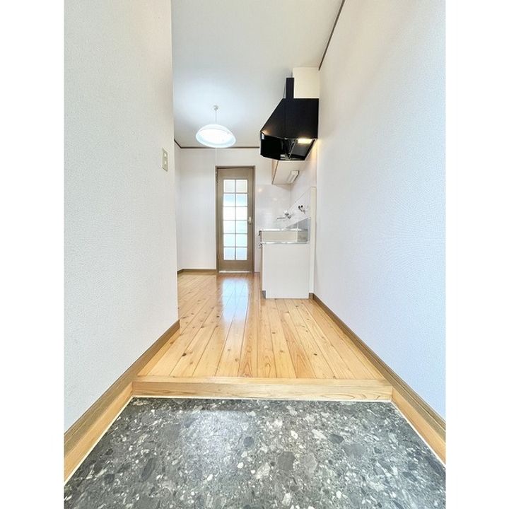 サイプレスオオツBの玄関