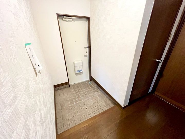 レイクハイムAの玄関