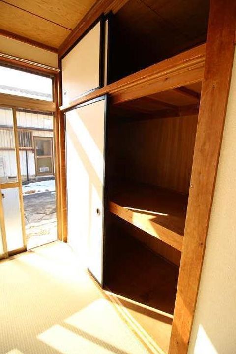 塚越アパートの内装