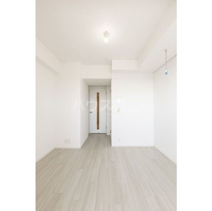 コンフォリア西荻窪の居間