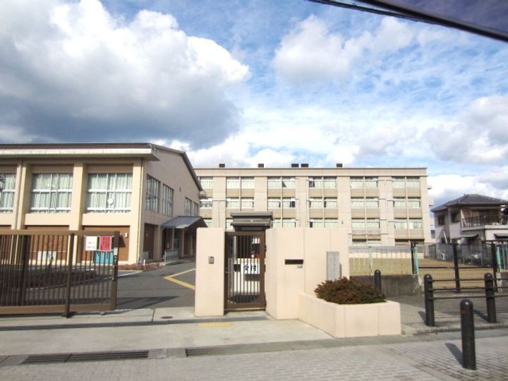 グッドマウンテン上町の周辺