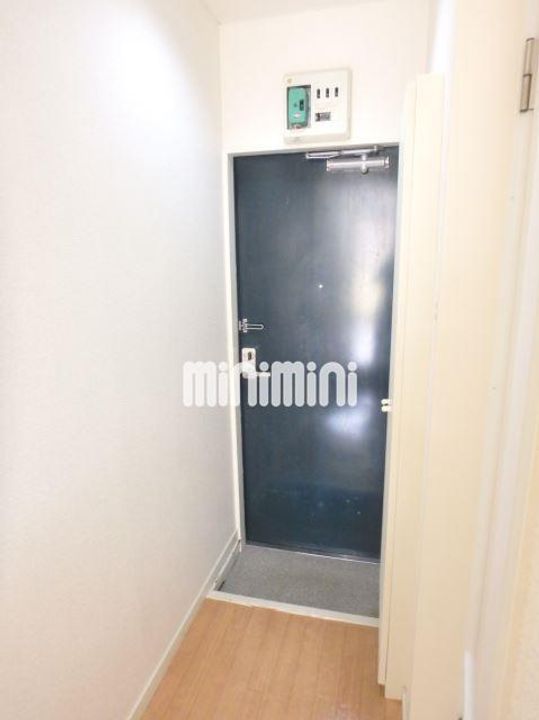 神奈川県横浜市港北区新吉田東3(アパート)の賃貸物件の玄関