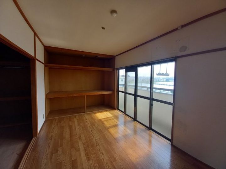 ビレッジ招提の内装