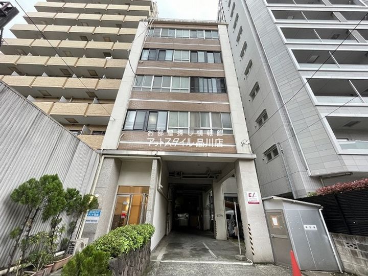 東京都港区三田3(マンション)の賃貸物件の外観