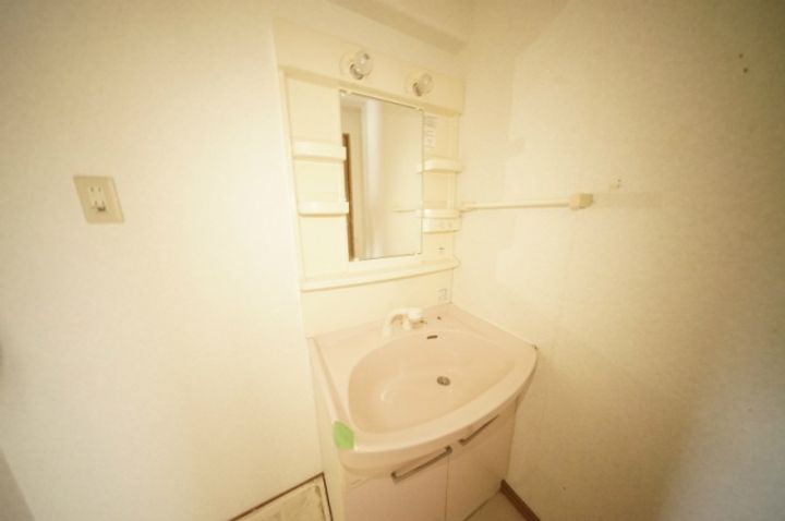 アートスケープ幡生の内装