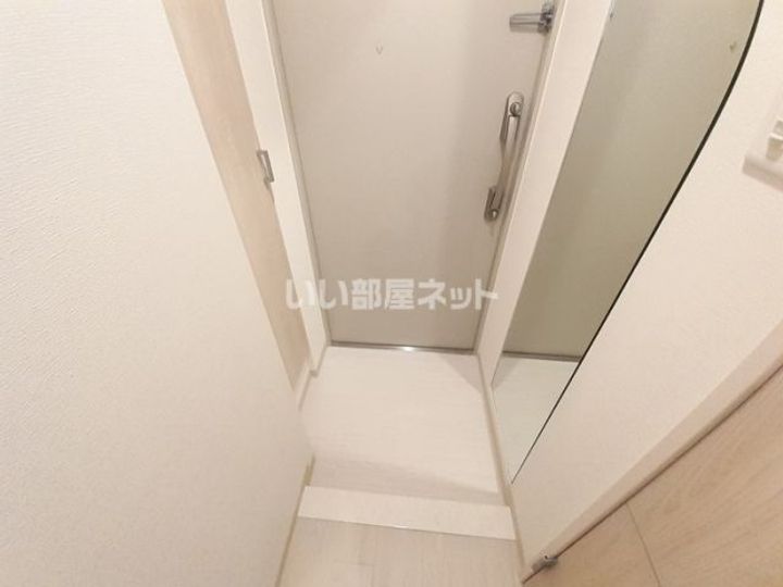 兵庫県神戸市灘区岩屋中町2(マンション)の賃貸物件の玄関