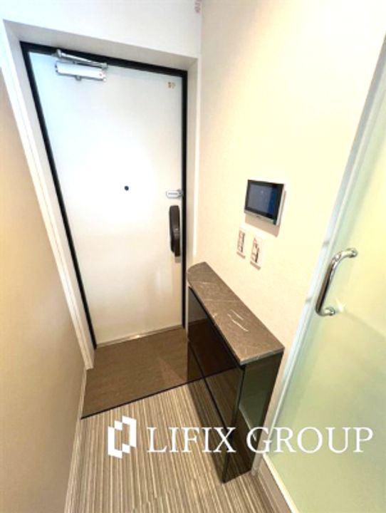 HJ PLACE YOYOGI-UEHARAの玄関