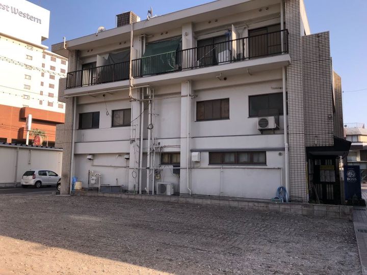 肥後ビルの外観