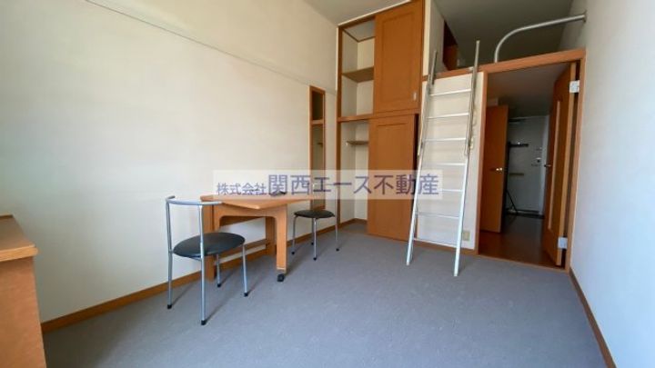 レオパレスラコルトの内装