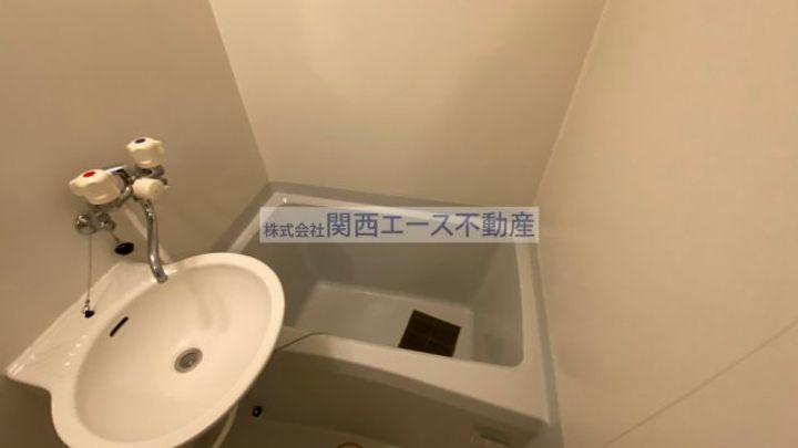 レオパレスラコルトの風呂