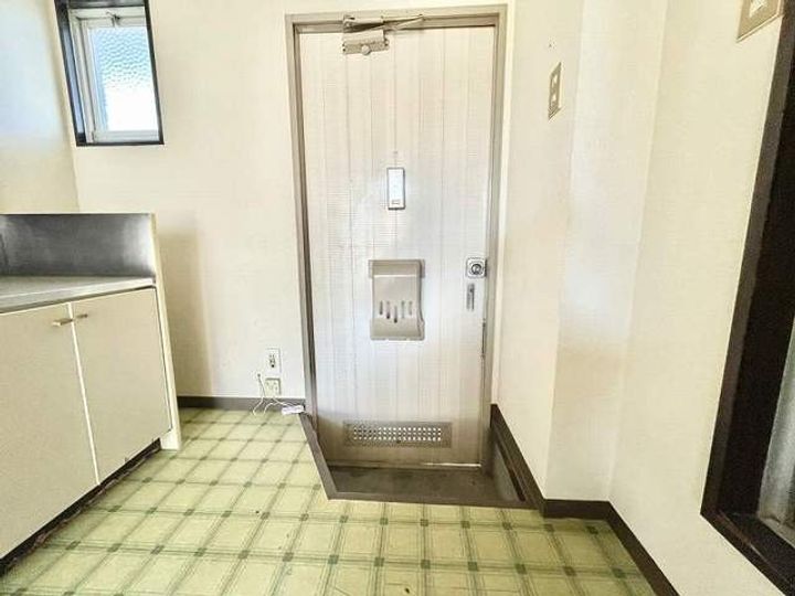 ひかりハイツ(挾間)の玄関