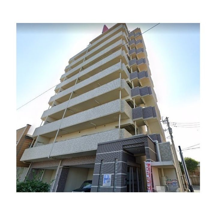 プラウド新生の外観