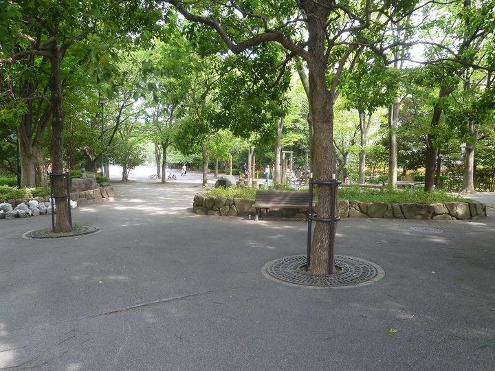 東京都多摩市東寺方(マンション)の賃貸物件の周辺