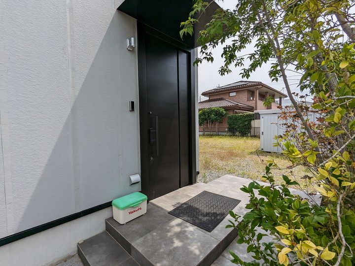 埼玉県熊谷市中央2(一戸建)の賃貸物件の玄関