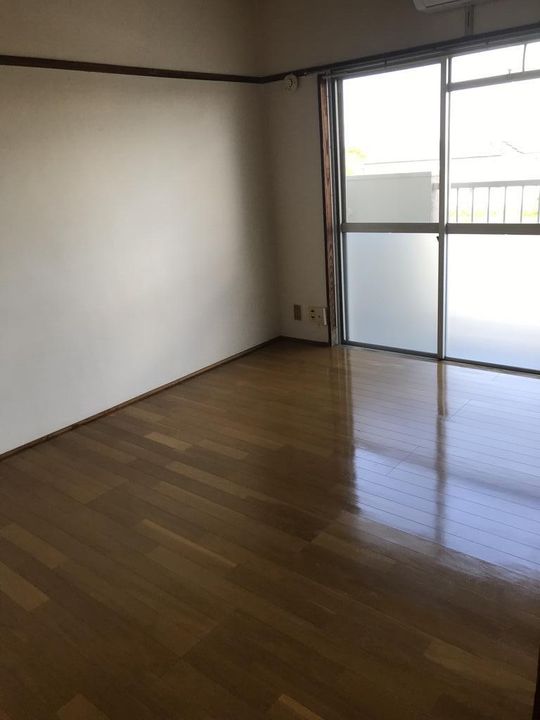 高橋マンションの内装