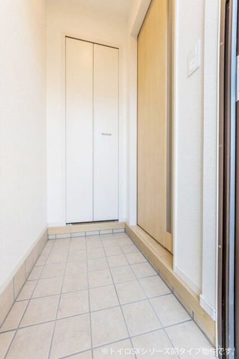 東京都立川市西砂町6(アパート)の賃貸物件の玄関