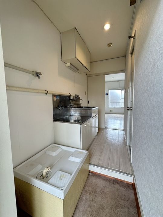 東京都八王子市大塚(マンション)の賃貸物件の玄関