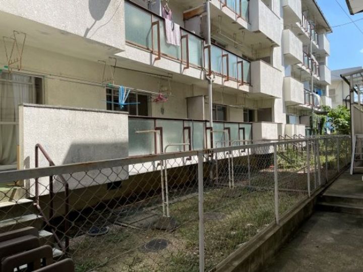 大阪府和泉市富秋町1(マンション)の賃貸物件の居間