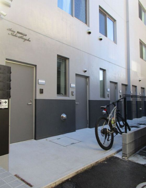 Aries Nishi-Shinjukuの玄関