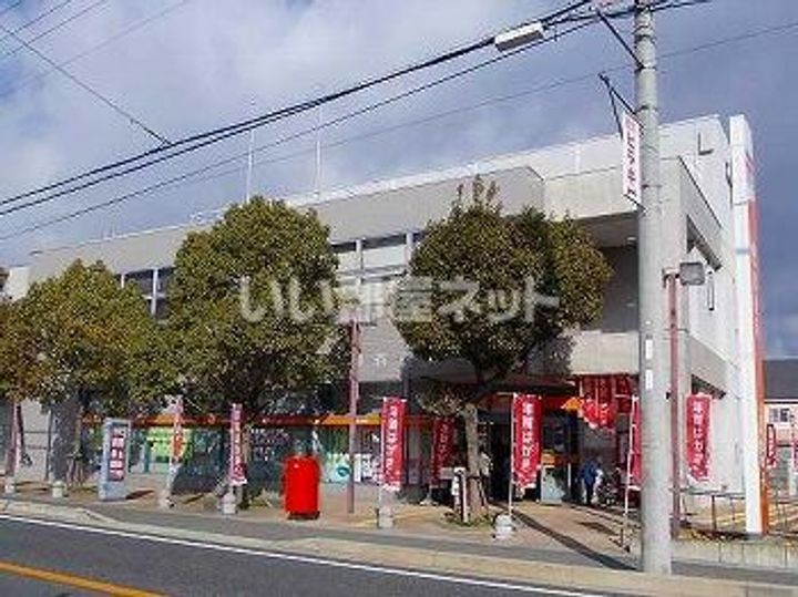 フォーレス佐土Bの周辺