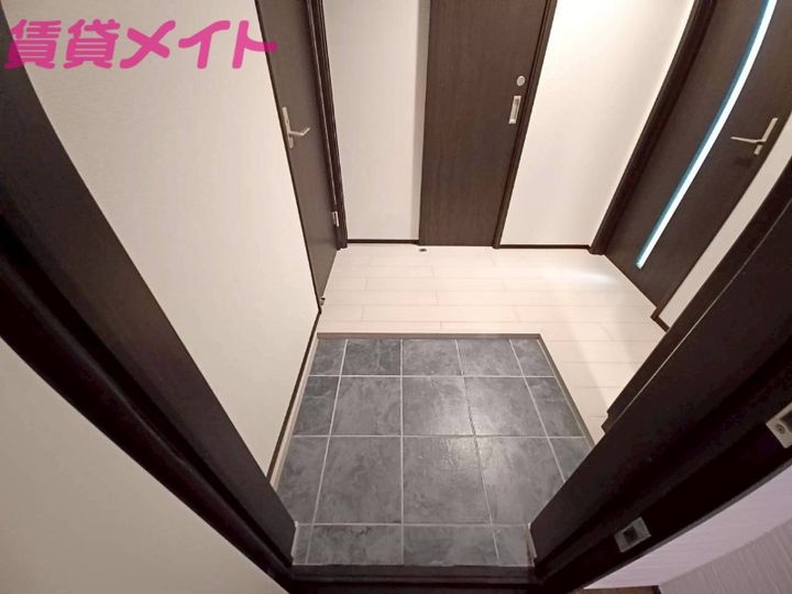 ノアール白須賀の玄関