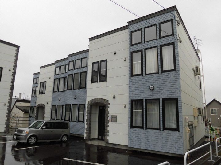 カルミナBの外観