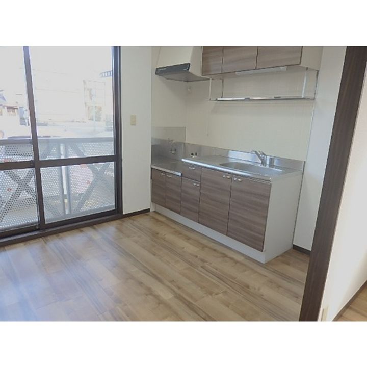 エテルニテ西金沢のキッチン