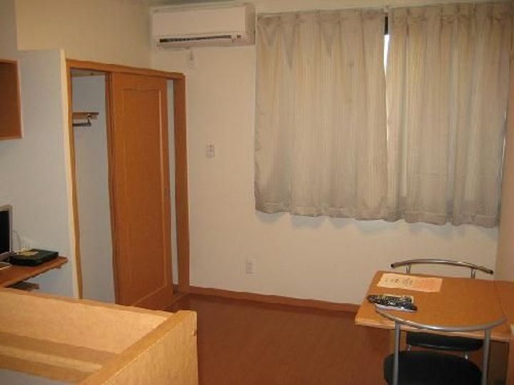 レオパレスセレッソ静波の内装