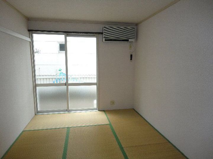 フレグランス井上の居間