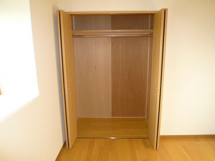 シャラ・IIの内装