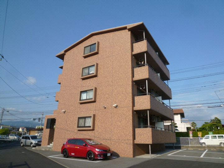 シャラ・IIの外観