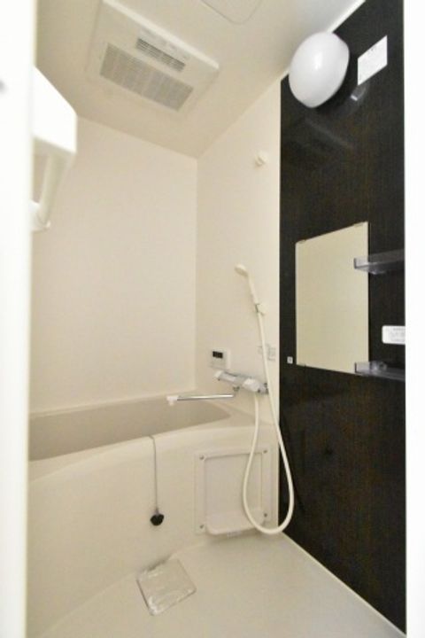 広島県広島市南区宇品神田3の賃貸アパートの風呂