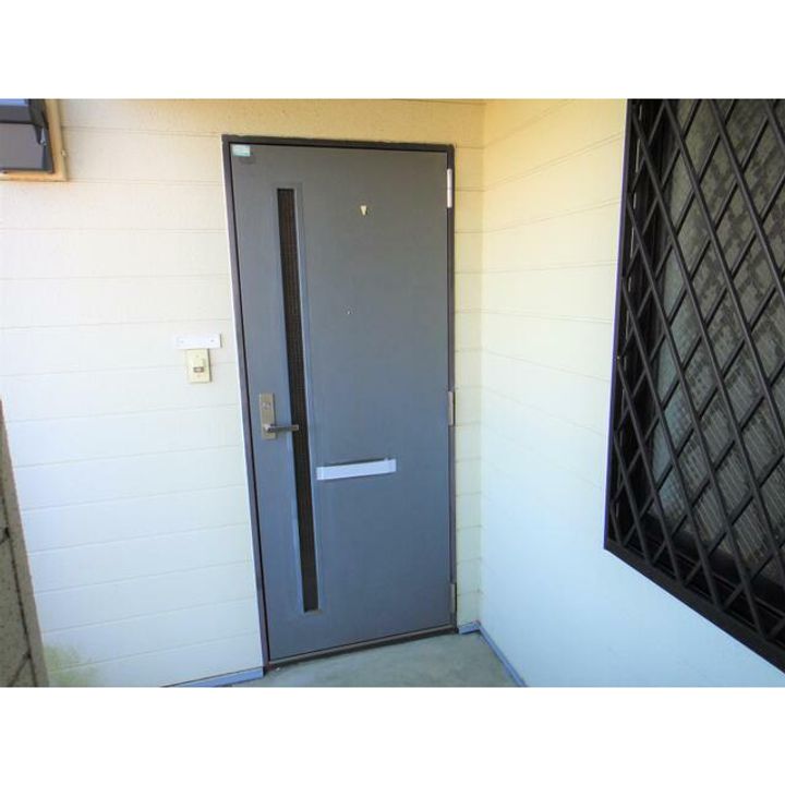 神奈川県秦野市曲松1(アパート)の賃貸物件の玄関